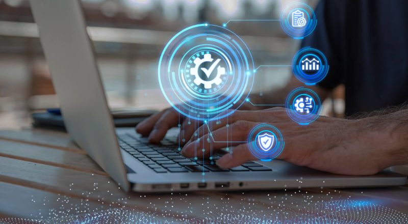 Pemanfaatan Teknologi Digital untuk Efisiensi Kinerja ASN di Era Modern